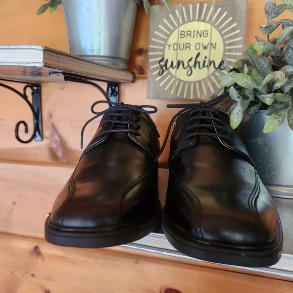 Clarks 💙 NWOB Tilden Walk Oxford  Dress Shoe Black Leather Square Runoff Toe 8W - Picture 5 of 11